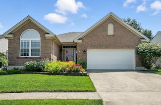 5320 Man o War Dr, Morrow, OH 45152