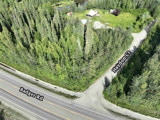 2020 Haydon Ct, North Pole, AK 99705