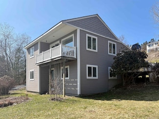 75 April Ln, White River Junction, VT 05001