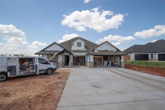 13589 Salt Grass Dr, Edmond, OK 73025