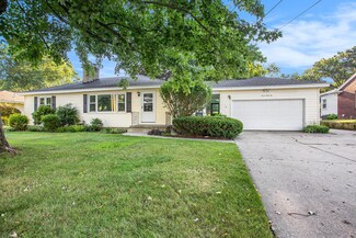 746 Carpenter Ave NW, Grand Rapids, MI 49504