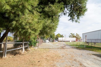 8124 S Cherry Ave, Fresno, CA 93725