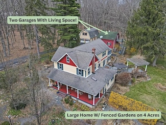 160 Long Rd, Canadensis, PA 18325
