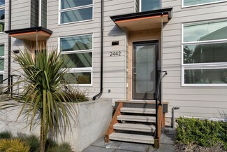 2442 55th Ave SW, Seattle, WA 98116