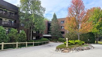 650 Whitney Ct Unit 302, Gurnee, IL 60031