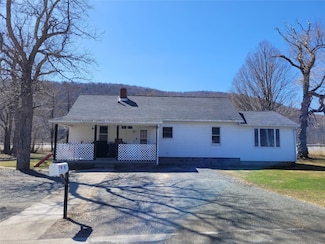 101 Silver Lake Rd, Hancock, NY 13783