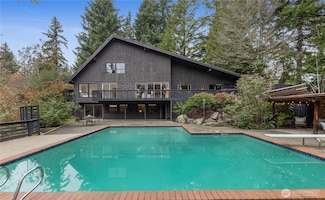 16521 NE 1st Place, Bellevue, WA 98008