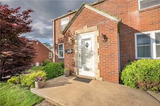 5221 Gerry Dr, Pittsburgh, PA 15236