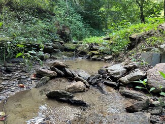 99999 Hog Rock Rd, Hendersonville, NC 28792