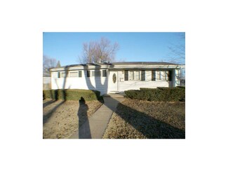 4615 S Willis Ave, Independence, MO 64055