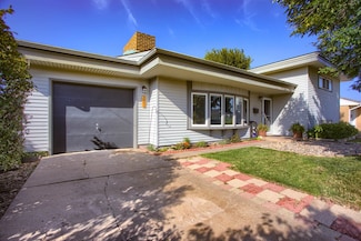 301 E 25th St, Hays, KS 67601