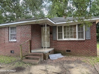 504 Jackson Ln, Kinston, NC 28501