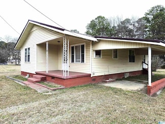1054 Treadwell Ave, Gadsden, AL 35903