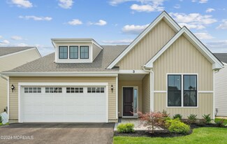 79 Magnolia Dr, Freehold, NJ 07728