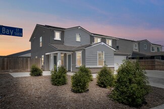 565 Spanish Bay St, Tulare, CA 93274