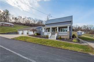 11 Main St, Taylorstown, PA 15365