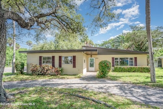 150 W Alachua Ln, Cocoa Beach, FL 32931