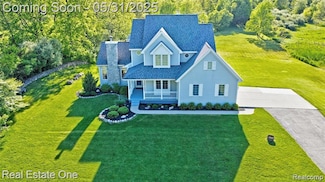 1572 S Hadley Rd, Ortonville, MI 48462