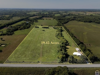 15799 142nd Rd, Mayetta, KS 66509