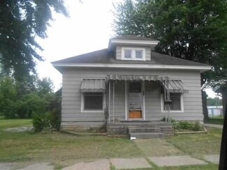 953 E Chestnut St, Bridgeport, IL 62417