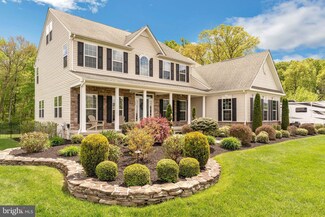 20 Belmont Cir, Columbus, NJ 08022