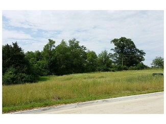 2992 Spring Valley Ct NE, Shueyville, IA 52338