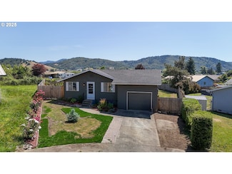 715 Penny Ln, Riddle, OR 97469