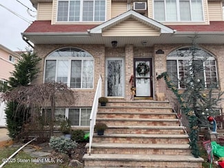 16 Ralph Ave, Staten Island, NY 10312