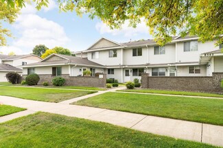 8537 S Pond Trail Unit 99, Champlin, MN 55316