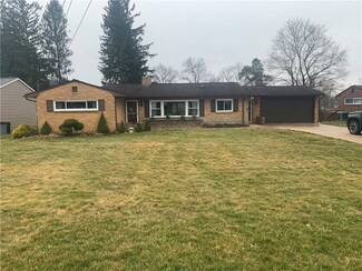2212 Manor Dr, Ford City, PA 16226