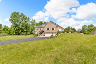 7910 Stony Lake Rd, Napoleon, MI 49261