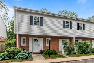 736 Oak St Unit 736, Winnetka, IL 60093
