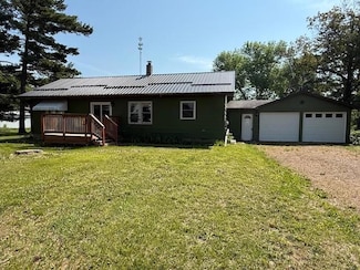 39698 10th Ave, Isle, MN 56342