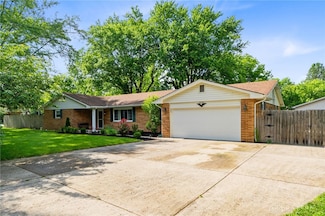 3154 Creekside Dr, Beavercreek, OH 45434