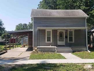 820 Grant St, Clay Center, KS 67432