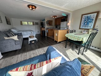 2090 Post Rd Unit 8B, Wells, ME 04090