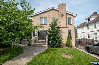 65 Washington Ave Unit 2, Cliffside Park, NJ 07010