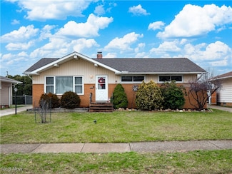 397 E Parkleigh Dr, Independence, OH 44131