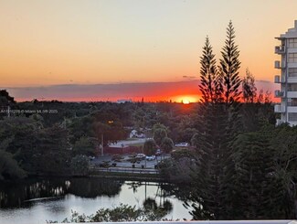 1300 NE Miami Gardens Dr Unit 613E, Miami, FL 33179