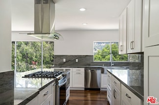 9665 Heather Rd, Beverly Hills, CA 90210