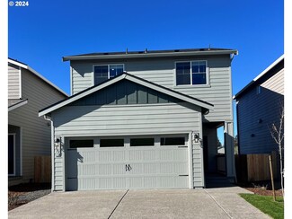 3974 SE Knapp Dr, Gresham, OR 97080