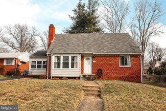 605 N Naylor St, Alexandria, VA 22304