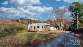 4647 16th Street Place NE, Hickory, NC 28601