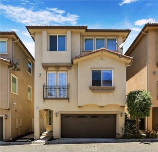 11925 Coratina Ln, Los Angeles, CA 90047