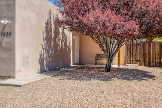 1455 Santiago Loop, Santa Fe, NM 87507