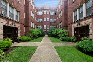 242 S Maple Ave Unit 3W, Oak Park, IL 60302