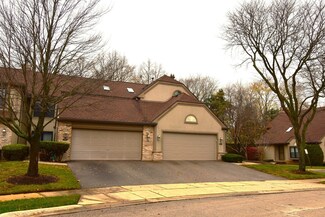 30 Ascot Cir, Schaumburg, IL 60194