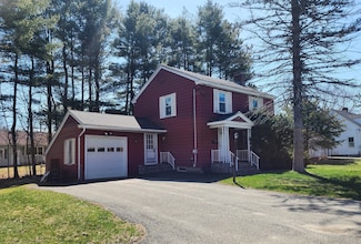 4 Newland Ave, Waterville, ME 04901