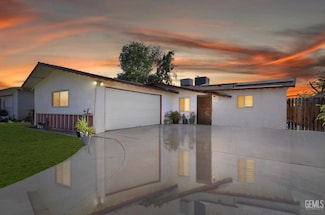 705 Stephens Dr, Bakersfield, CA 93304