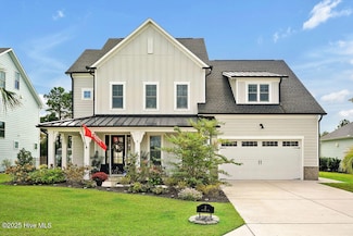 2 Artisan Dr, Hampstead, NC 28443